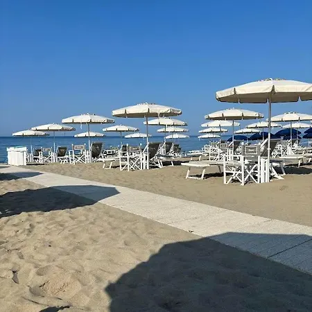 Casa Magnolia 아파트 몽티그노소